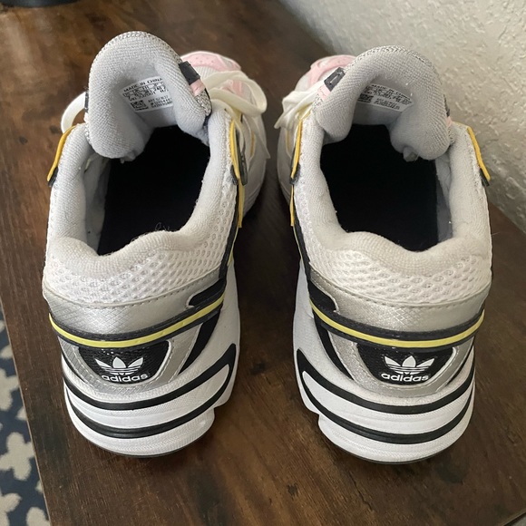 Adidas Astir - Picture 4 of 6